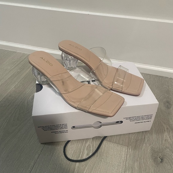 ALDO Clear Block Heel - Picture 3 of 6